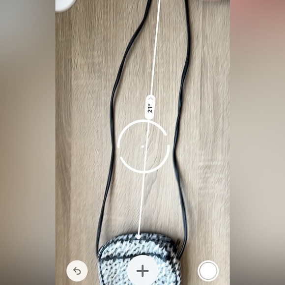 Liz Claiborne Leopard Print Crossbody Bag - Picture 10 of 10